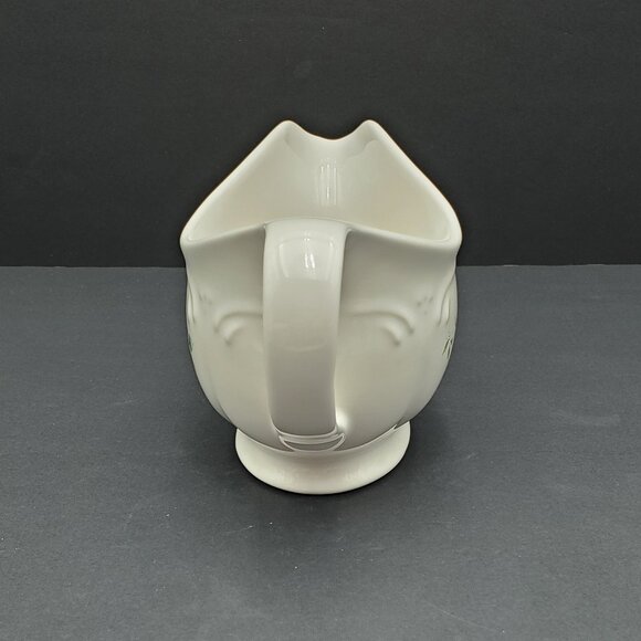 Pfaltzgraff Winterberry Gravy Boat Holly Leaves & Berries Sauce Server - Picture 3 of 8